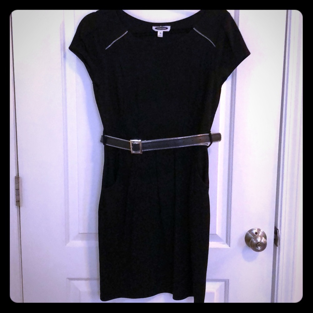 Black dress with pockets!